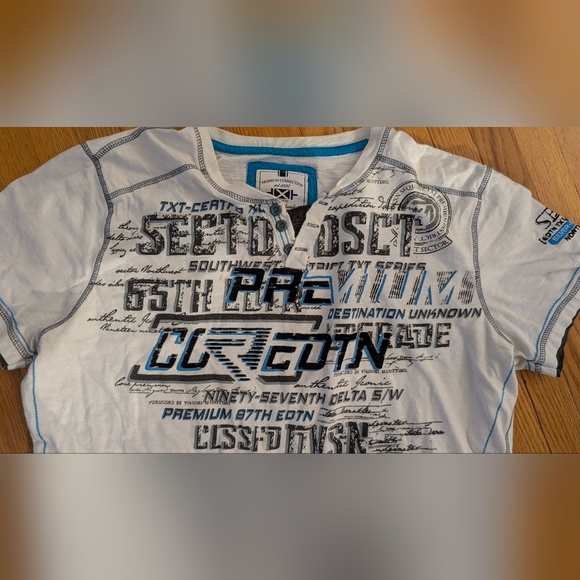 Men's White and Blue Graphic Tee - Picture 3 of 5